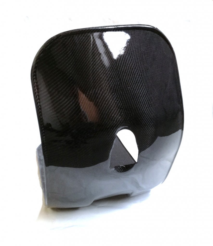 Carbon shield and footboard for Vespa 50/90/125 Special-N-L-R-Primavera-ET3 