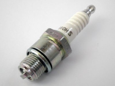 NGK B8ES long reach spark plug 