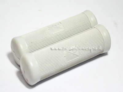 Coppia manopole di colore grigio per Vespa 150 GS VS1T , Vespa 150 VL1T , Vespa 150 VL2T , Vespa 150 VL3T 