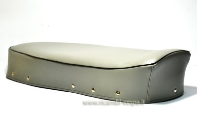 Cubreasiento de color gris para Vespa 160 GS VSB1T 