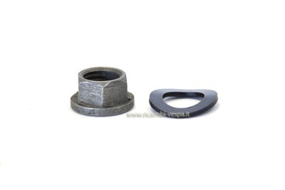 Clutch assembly fastening nut and washer 