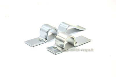 Bridge brackets (2 pcs.) for Vespa PX80-200&#x2F;PE&#x2F;Lusso&#x2F;'98&#x2F;MY&#x2F;T5 