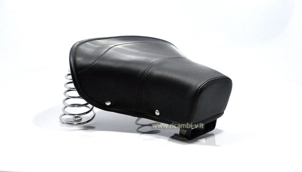 Front Seat complete in black with chrome springs for Vespa 125 VN1T-VU1T 