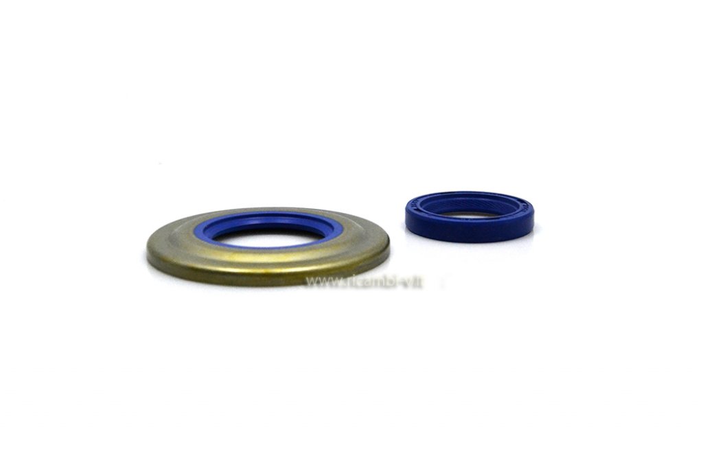 Polini crankshaft oil seal kit for Vespa 125/150/200 PX 