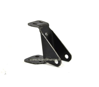 Shock absorber mounting bracket for engine V1T&gt;15T - V30T&gt;33T - VU1T - VM1T&gt;2T - VN1T &gt;6000 