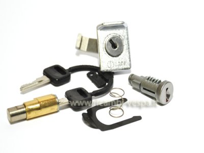 Lock kit for top case, steering lock, and seat ZADI for Vespa 125&#x2F;150&#x2F;200 PX 