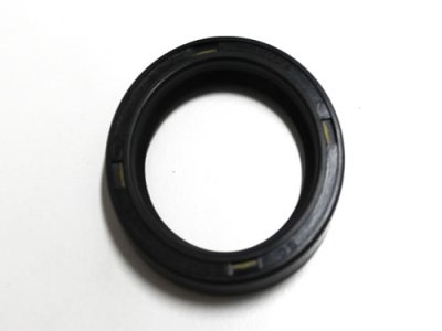 Wheel hub oil seal 27x37x7 mm for Vespa 50-125&#x2F;​PV&#x2F;​ET3&#x2F;​PK&#x2F;​XL&#x2F;​XL2&#x2F;​125 VNA&#x2F;​VNB&#x2F;​GT 1°&#x2F;​GTR 1°&#x2F;​150 VBA&#x2F;​VBB&#x2F;​VGLA&#x2F;​B&#x2F;​GL&#x2F;​Sprint 1°&#x2F;180 Rally 