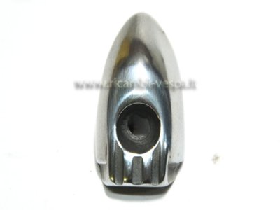 Puntalino ESTERNO per listello Pedana (SX&#x2F;DX) per Vespa 125 V1&gt;15T&#x2F;V30&gt;33T 