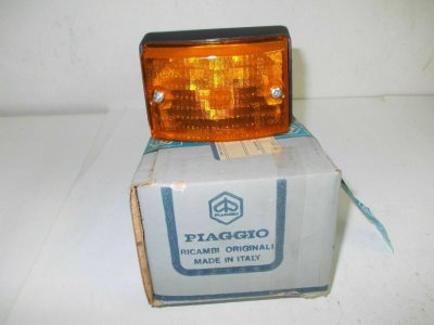 Flecha delantera izquierda original Piaggio 218301 para PK 125 S Automática 