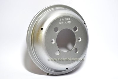 Tamburo ruota posteriore FA Italia per Vespa 125 V1-33T&#x2F;​VM&#x2F;​VN&#x2F;​VNA&#x2F;​VNB&#x2F;​150 VL&#x2F;​VB1&#x2F;​VBA&#x2F;​VBB 